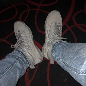 Meet your Posher, Demetrius